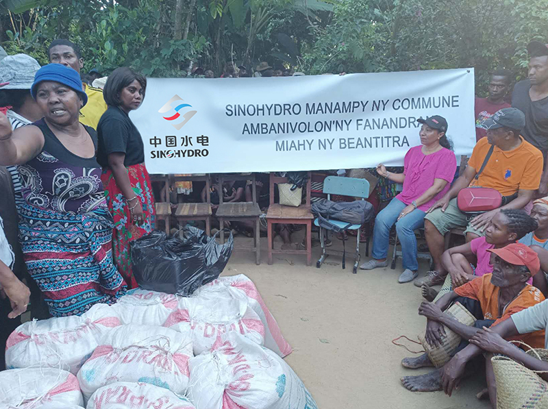 大米分發現場 (3).jpg